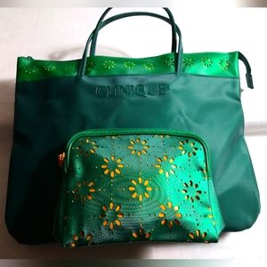 COSMETIC CLINIQUE WET/DRY SATCHEL &  BAG SET WITH FLORAL STENCIL DESIGN - NWOT